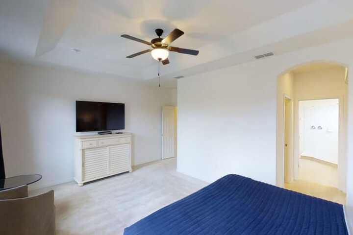 Room 14 of 71