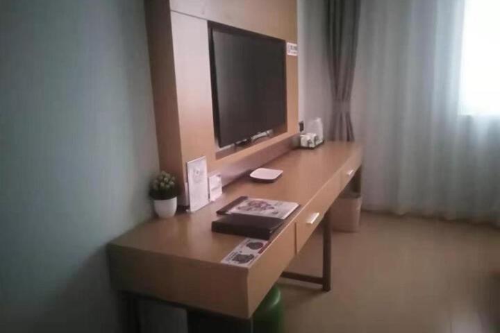 GreenTree Inn Shanghai Jinshan District Wanda Plaza Longhao Road Express Hotel