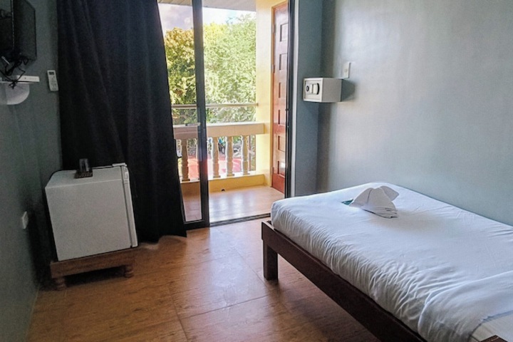 Room 26 of 75