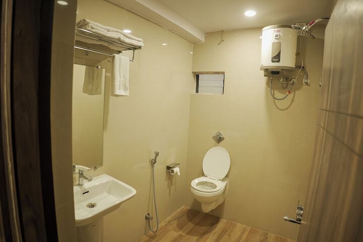 Room 30 of 35