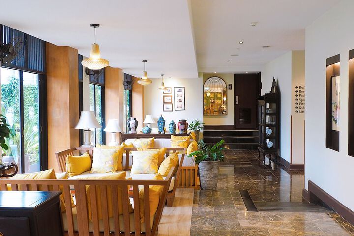 Lobby Entry