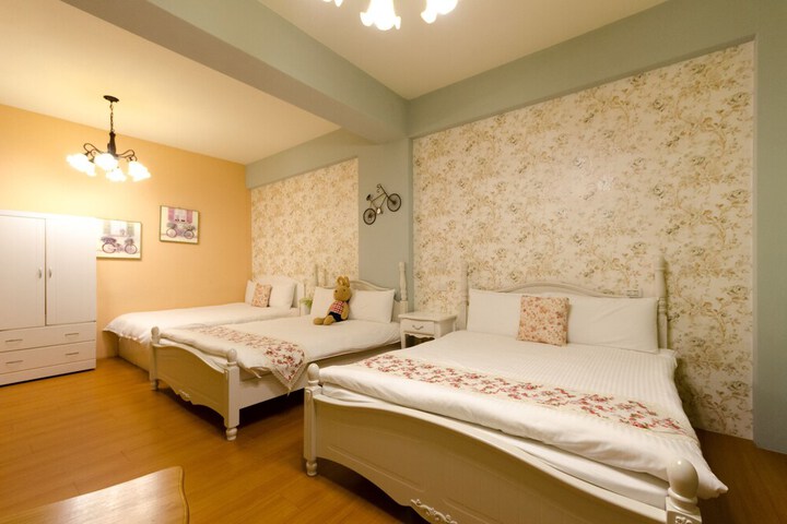 Room 13 of 54