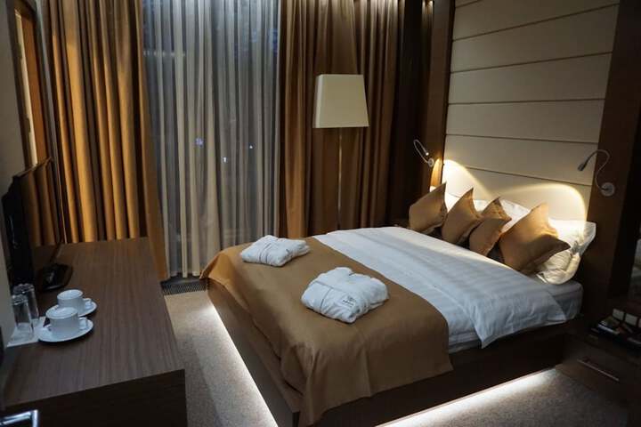 Room 12 of 44