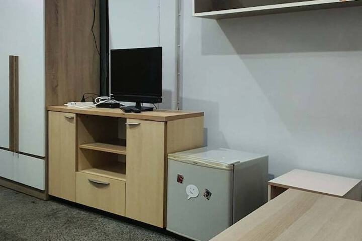 Room 27 of 44
