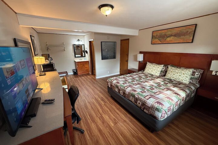 Room 22 of 97
