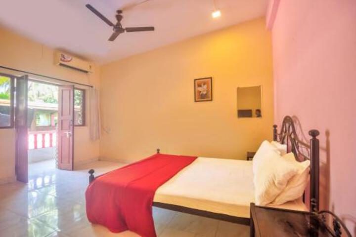 Room 4 of 19