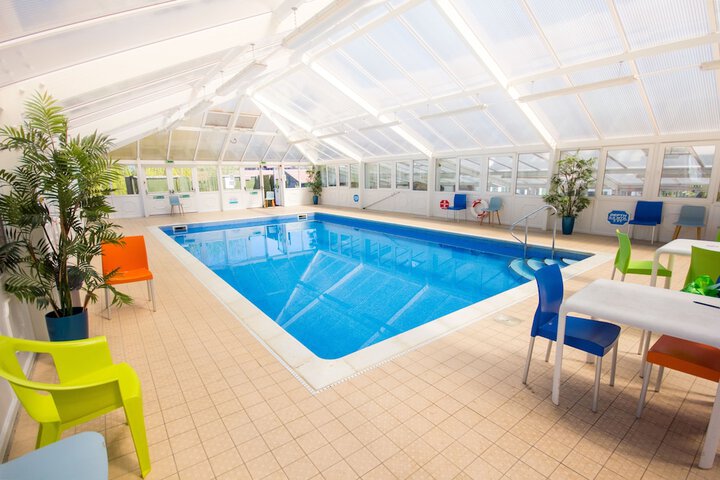 Pool 115 of 139