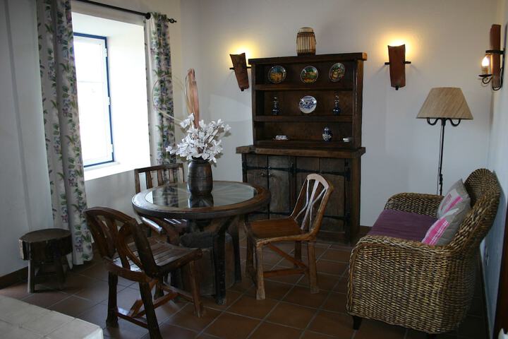 Room 8 of 38