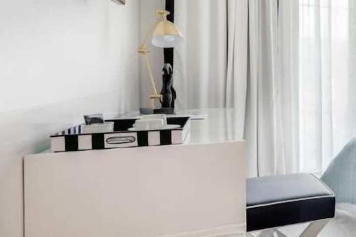 Room 29 of 64
