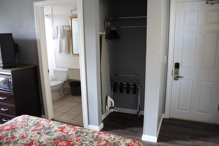 Room 7 of 22