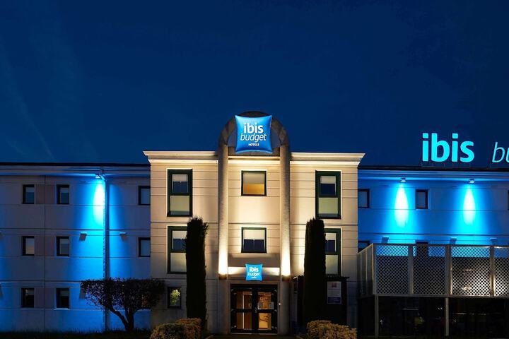 Hotel 26 of 27