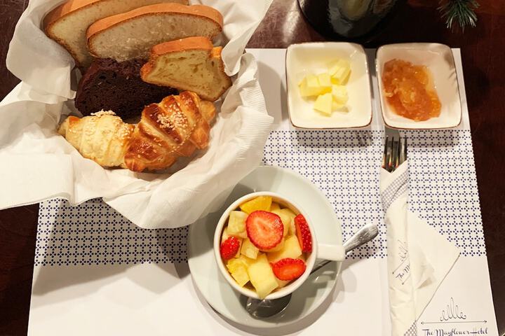 Breakfast/Coffee Service 36 of 53