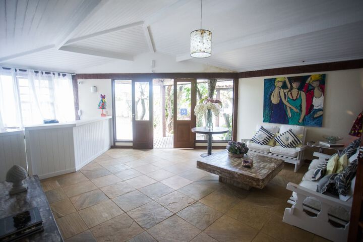 Guest Lobby