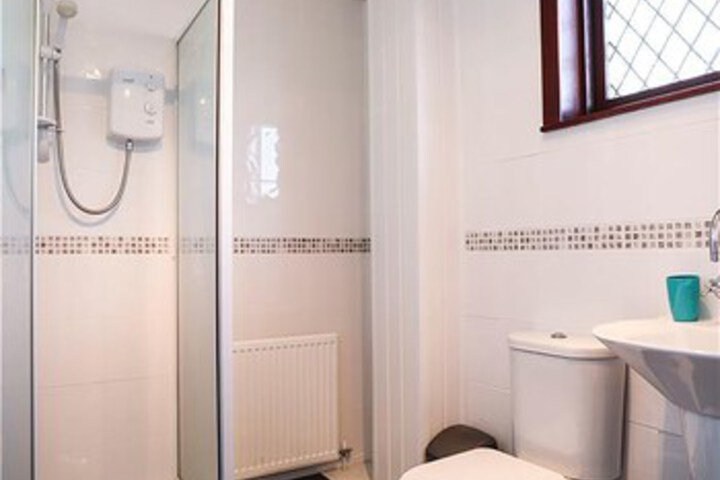 Room 4 of 26