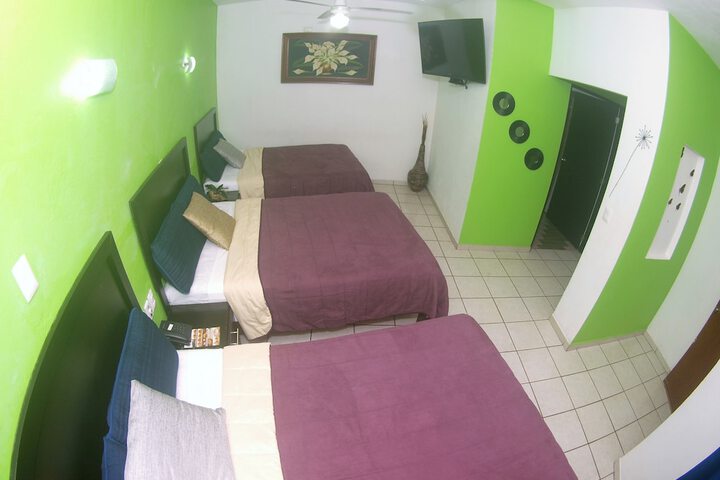 Room 11 of 29