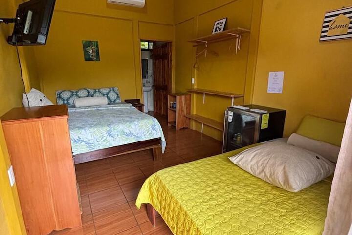 Room 10 of 18