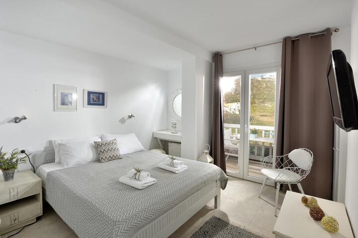 Room 8 of 20