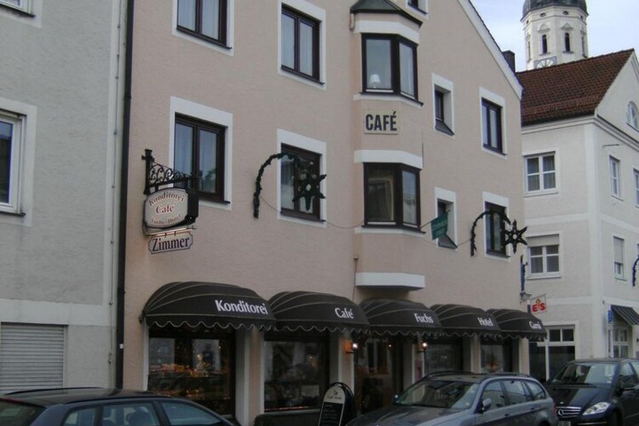 Hotel 33 of 33