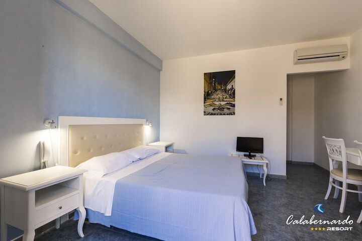 Room 5 of 28