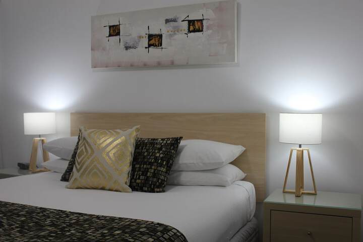 Room 10 of 83