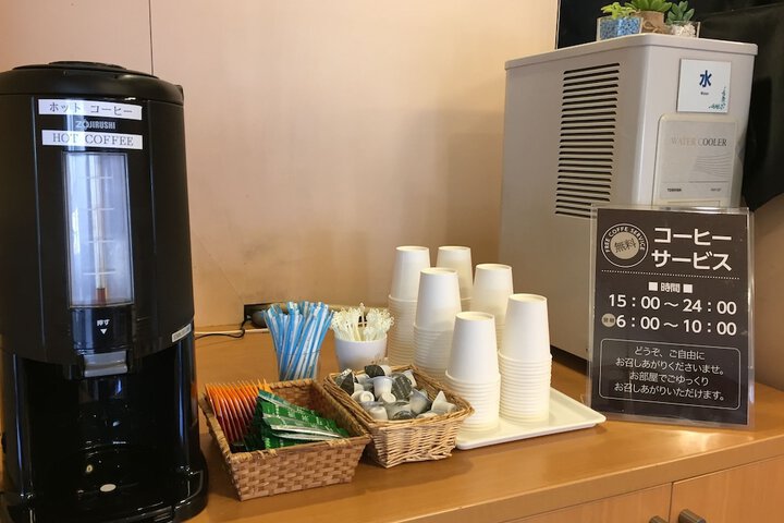 Breakfast/Coffee Service 11 of 32