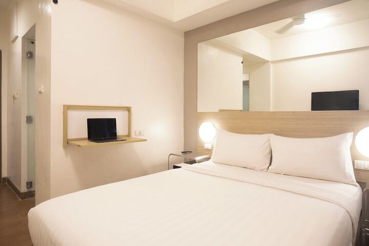 Room 8 of 24