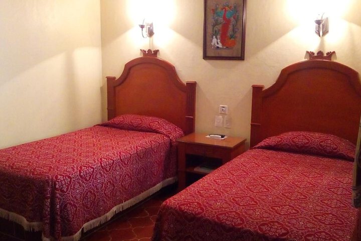 Room 4 of 50
