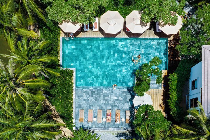Pool 106 of 169