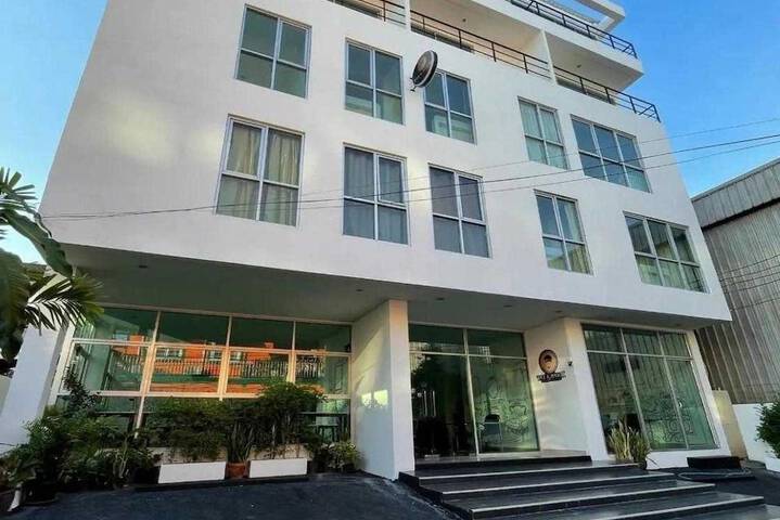 Hotel 13 of 14
