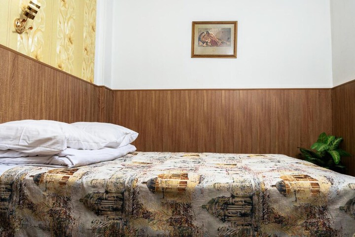 Room 7 of 31