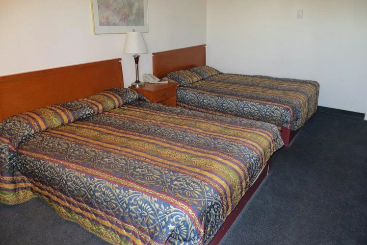 Room 7 of 15