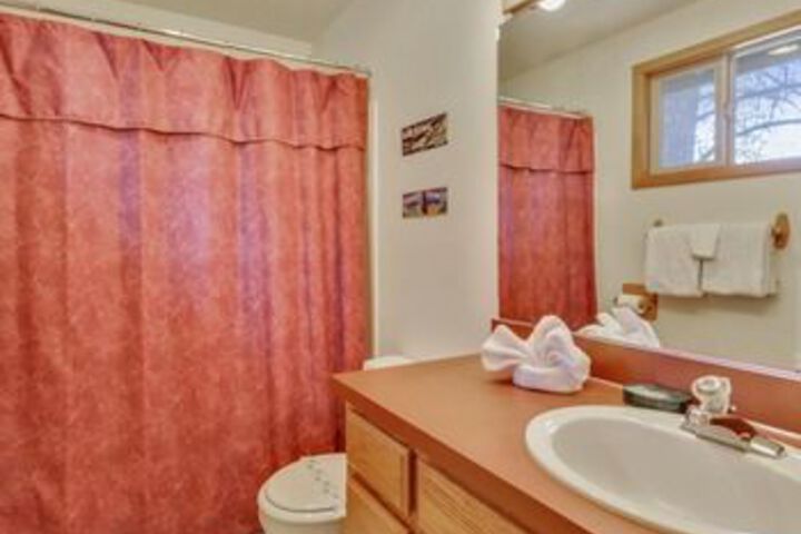 Room 2 of 25