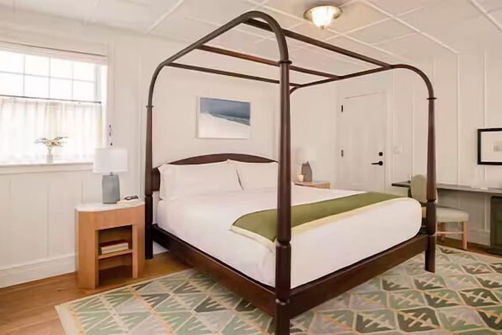 Room 13 of 88