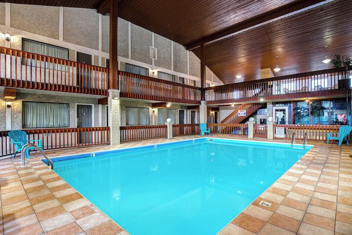 Pool 33 of 42