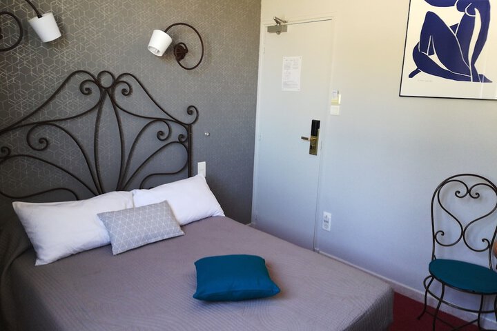 Room 22 of 42