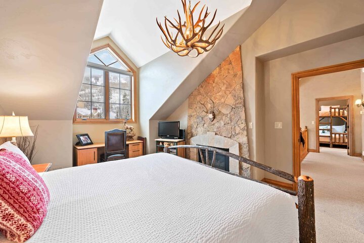 Room 20 of 96