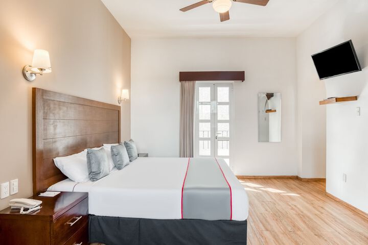 Room 9 of 49