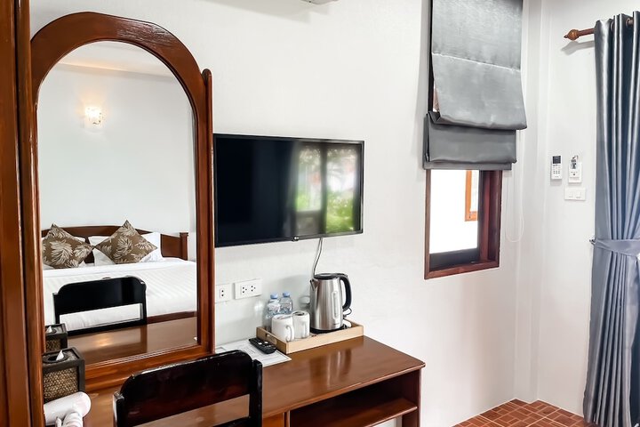 Room 12 of 51