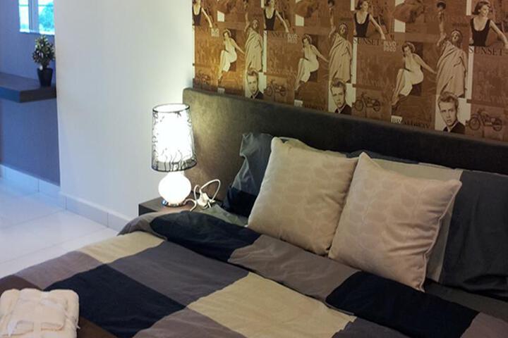Room 3 of 5