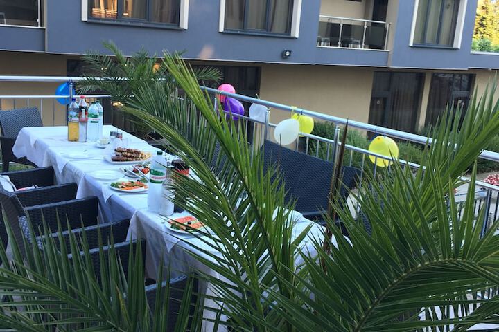 Dining 103 of 153
