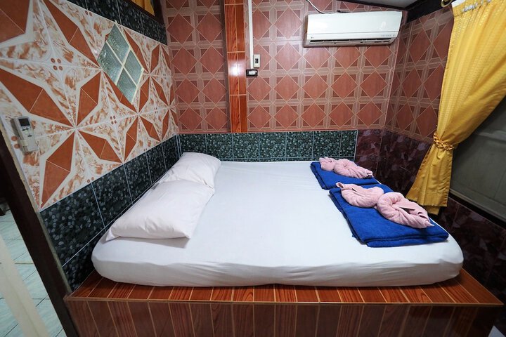 Room 8 of 42