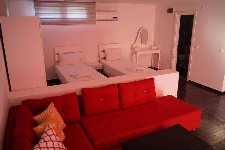 Room 18 of 139