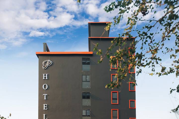 Hotel 146 of 181