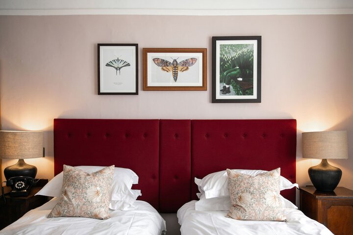 Room 6 of 26