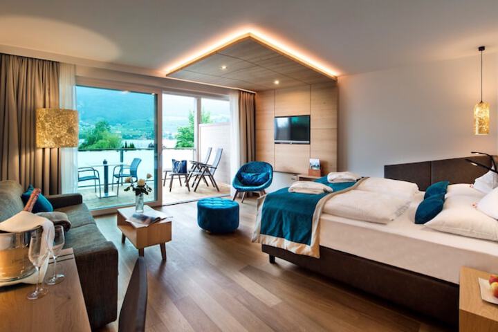 Room 4 of 31