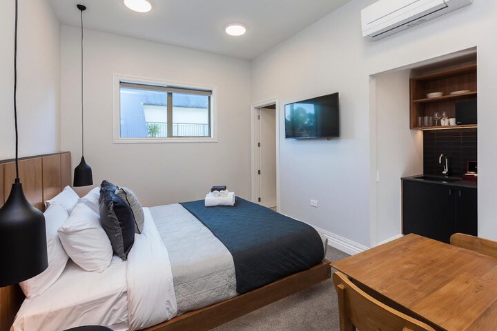Room 12 of 29