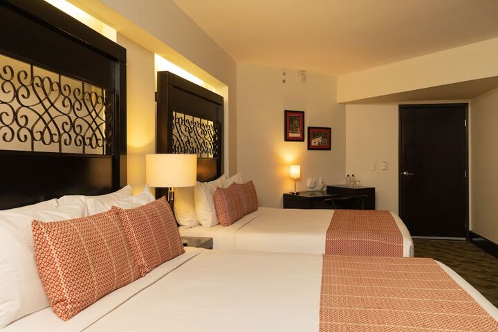 Room 17 of 121