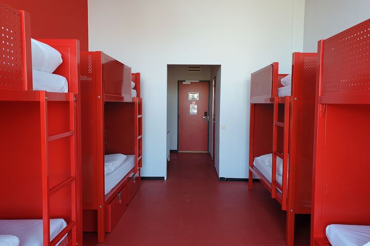 Room 26 of 53