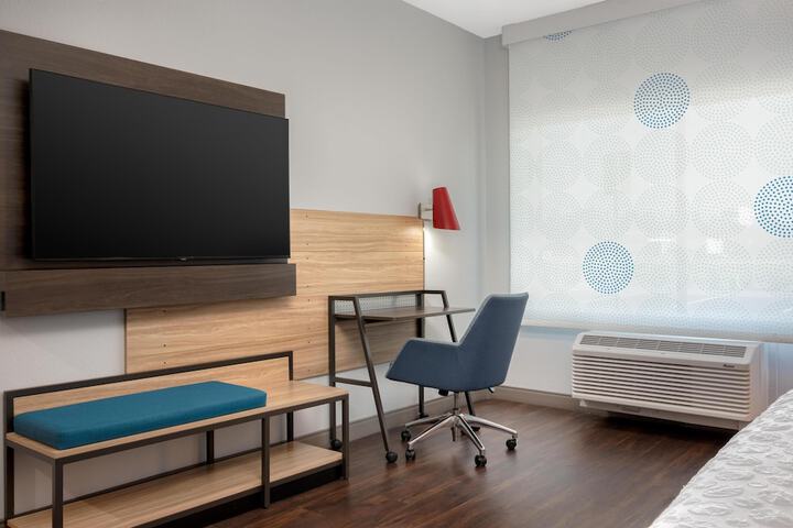 Room 16 of 46