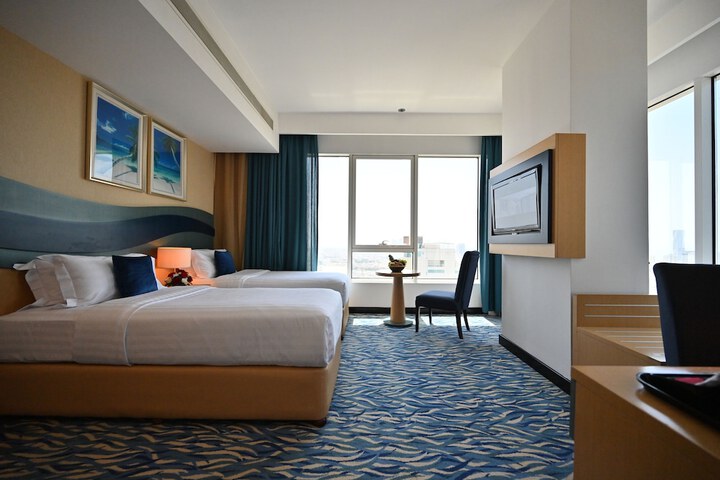 Room 14 of 37
